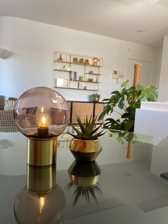 Definitief Gesloten Apartment Остенде Екстериор снимка
