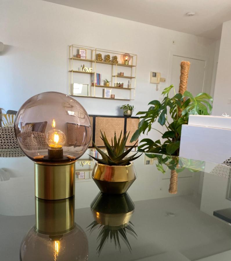 Definitief Gesloten Apartment Остенде Екстериор снимка